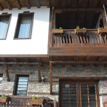 Penzion Leshtenski Perli 3*