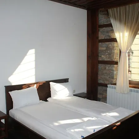 Leshtenski Perli Leshten