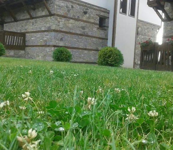 Leshtenski Perli Лещен