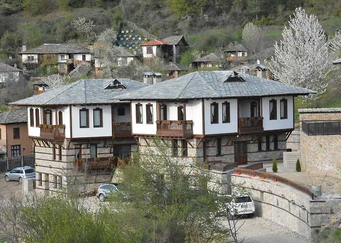 Къща за гости Leshtenski Perli